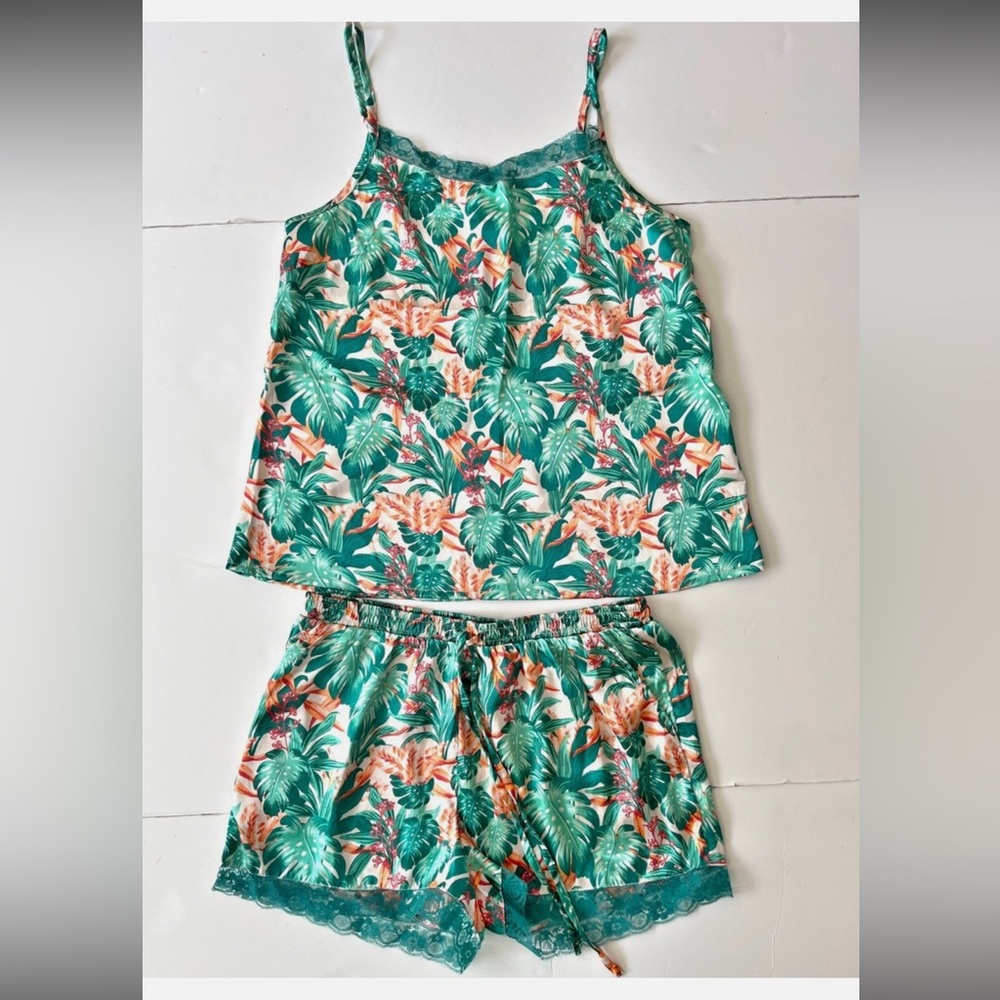 Tropical Leaf Print Lace-Trim PJ’s